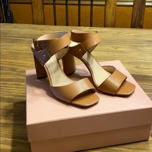 AD & Daughters tan heels